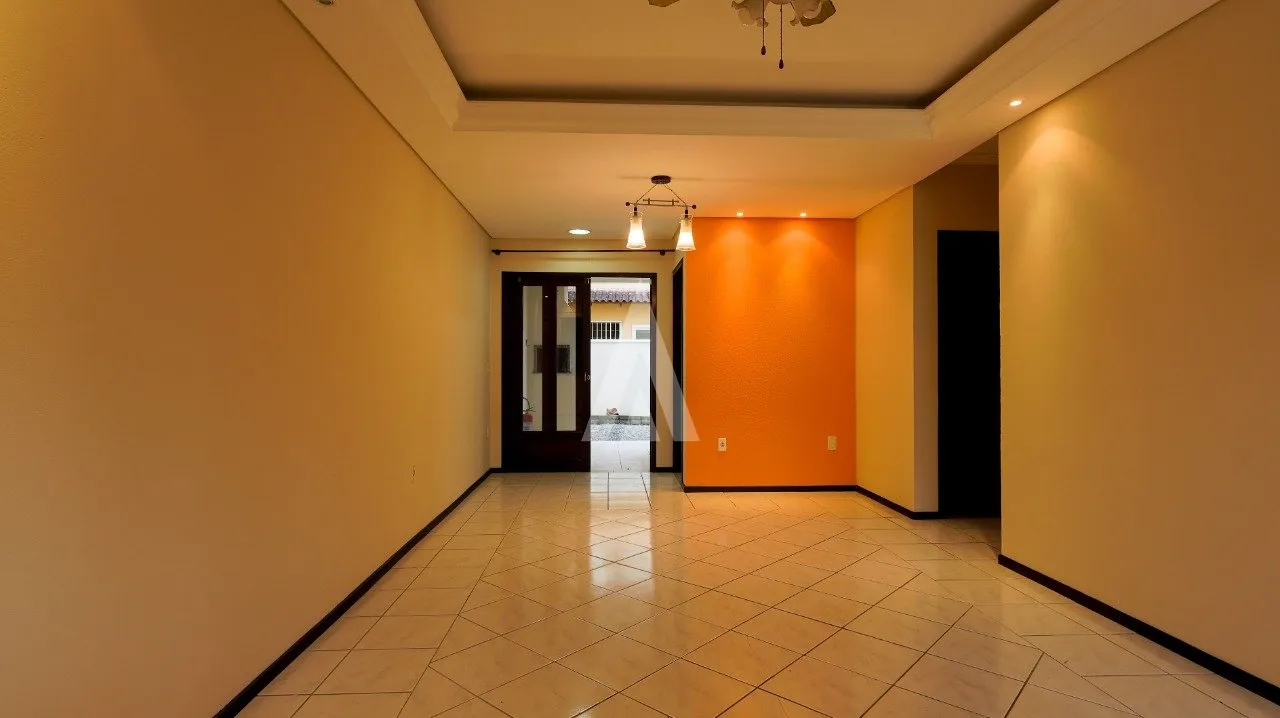 Sobrado Geminado com 1 suíte(s) mais 2 quarto(s) à venda no bairro Costa E Silva em Joinville, por R$ 750.000.00. — foto 3