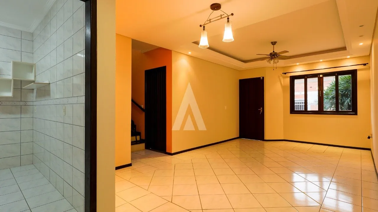 Sobrado Geminado com 1 suíte(s) mais 2 quarto(s) à venda no bairro Costa E Silva em Joinville, por R$ 750.000.00. — foto 4