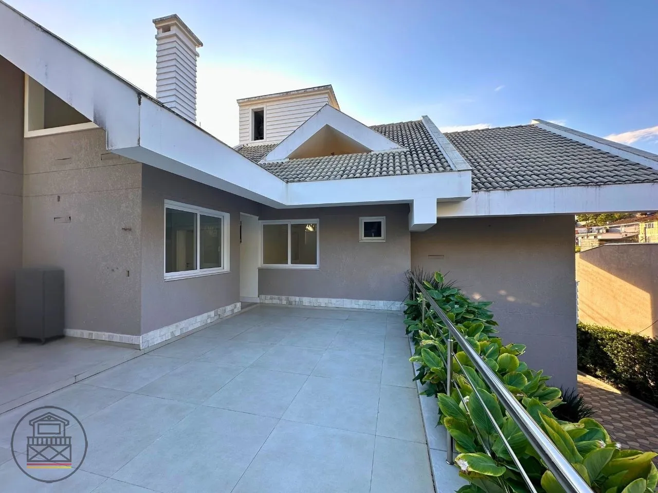 *Excelente casa de alto padrão com 3 suítes no bairro Escola Agricola. — foto 4