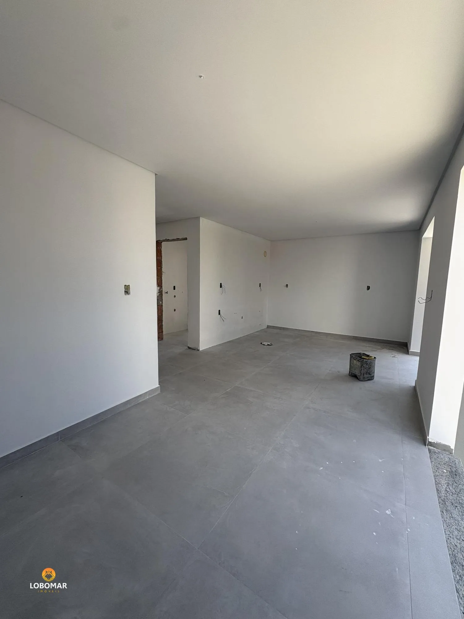 Apto em construção, comm 3 dormitórios, à apenas 350m do mar, no Itacolomi, Baln — foto 4