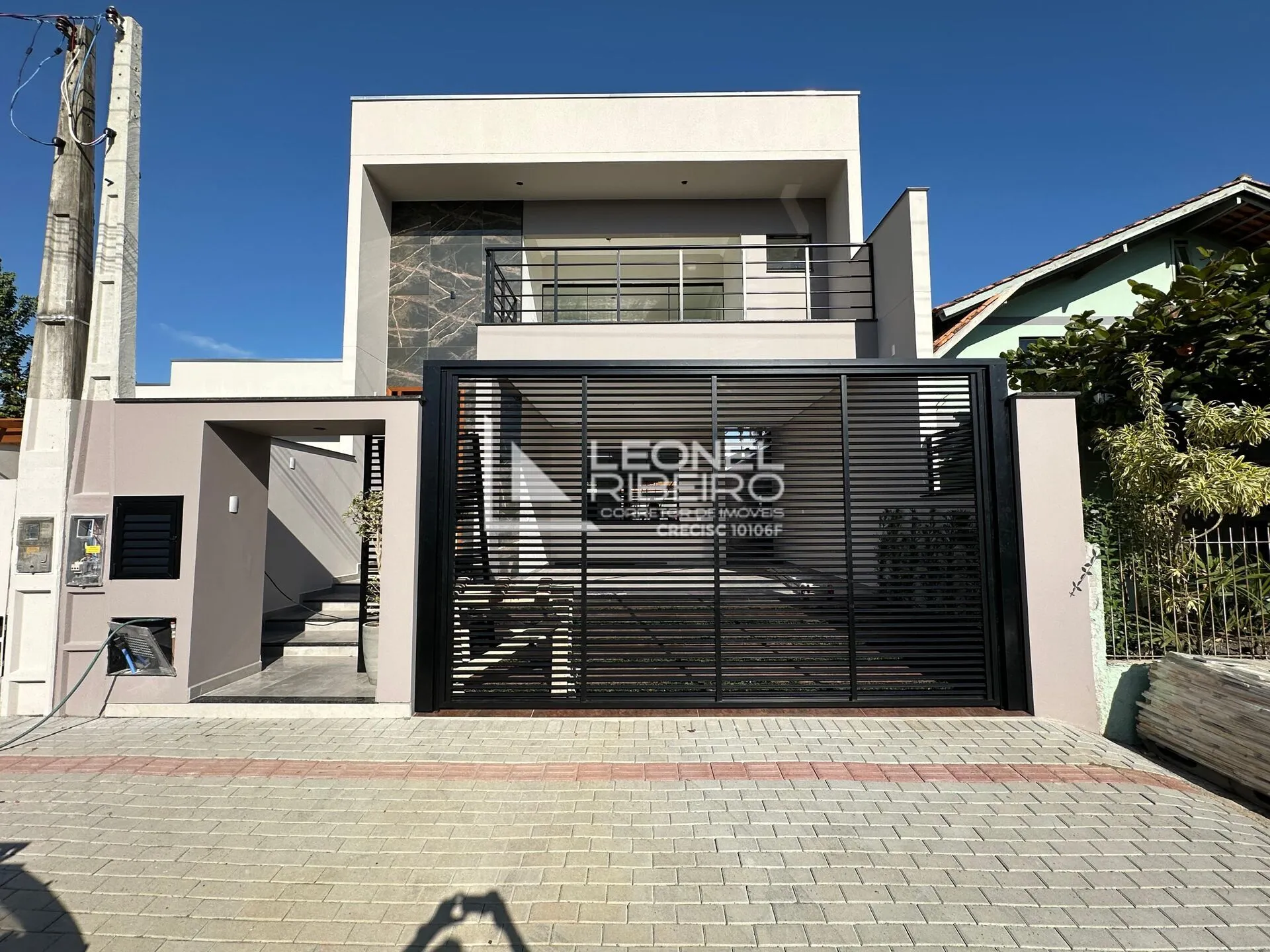 Casa Sobrado à venda com 3 dormitórios, 187,13 m no bairro Quintino em Timbó-SC - foto 1