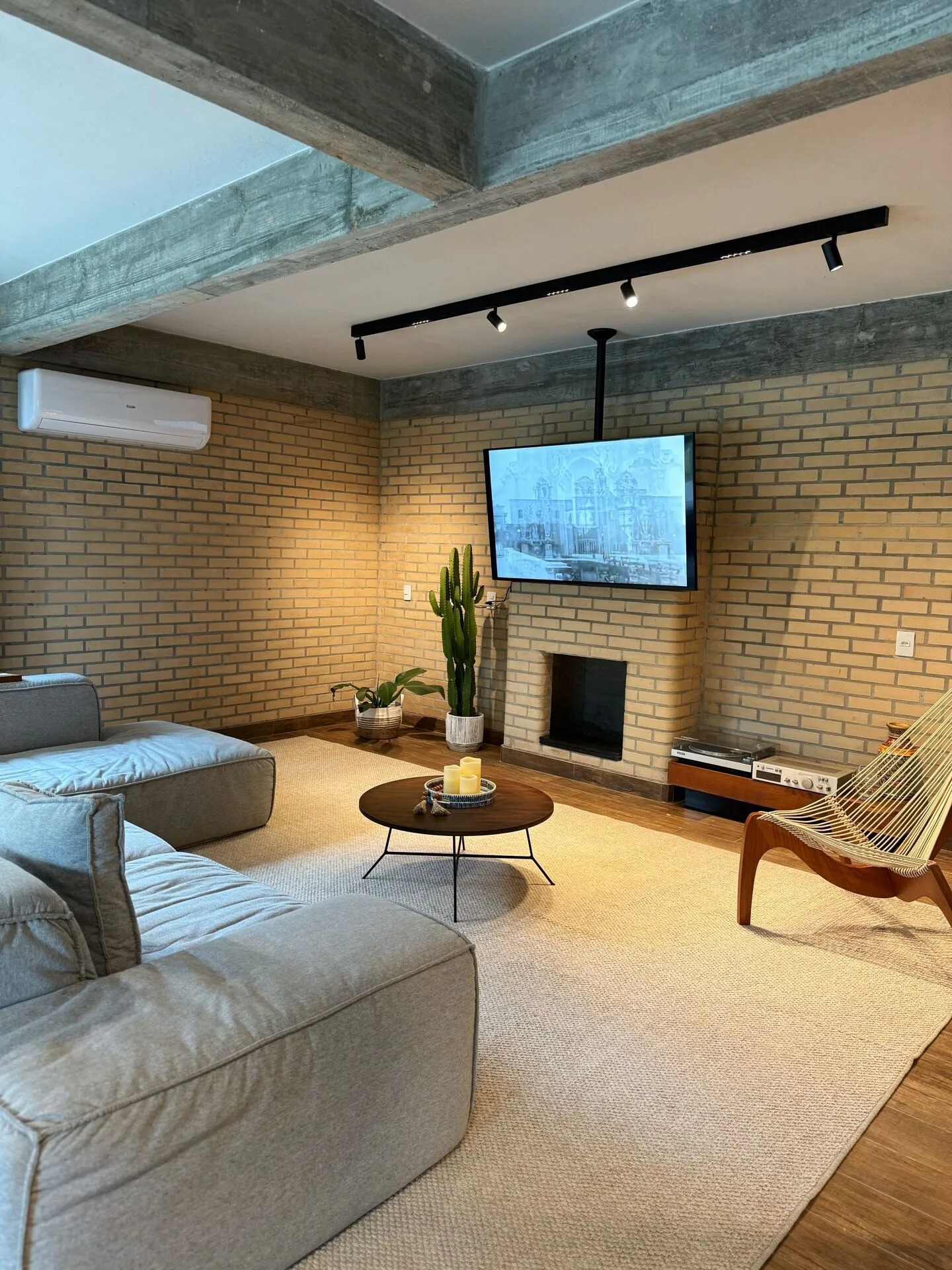 Exclusividade à beira da barragem - Rio dos Cedros - foto 1