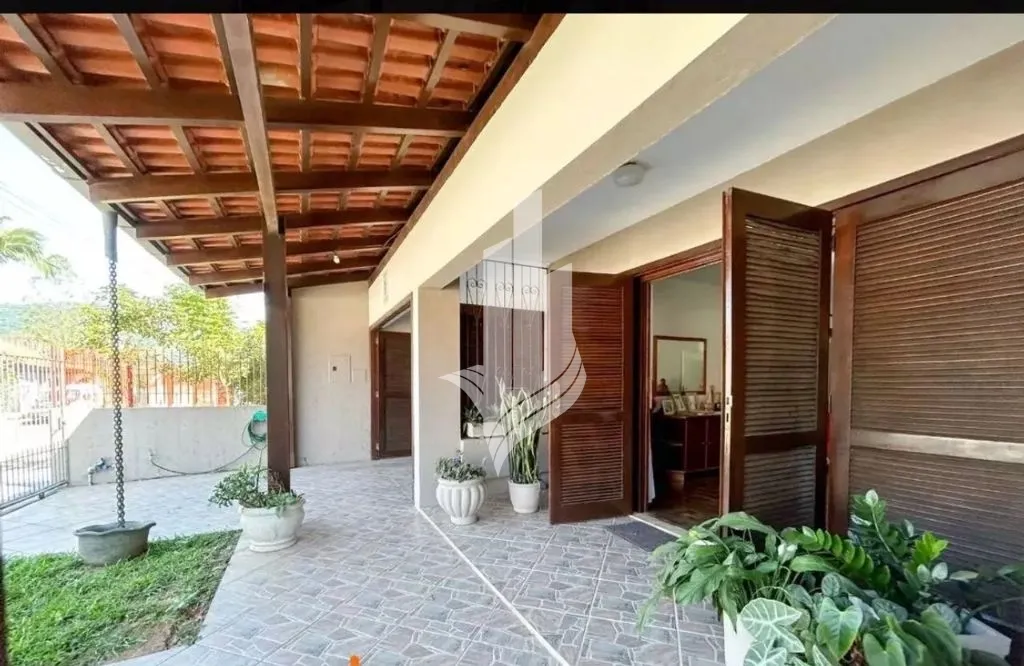 Casa com ótima localização no bairro Garcia — foto 2