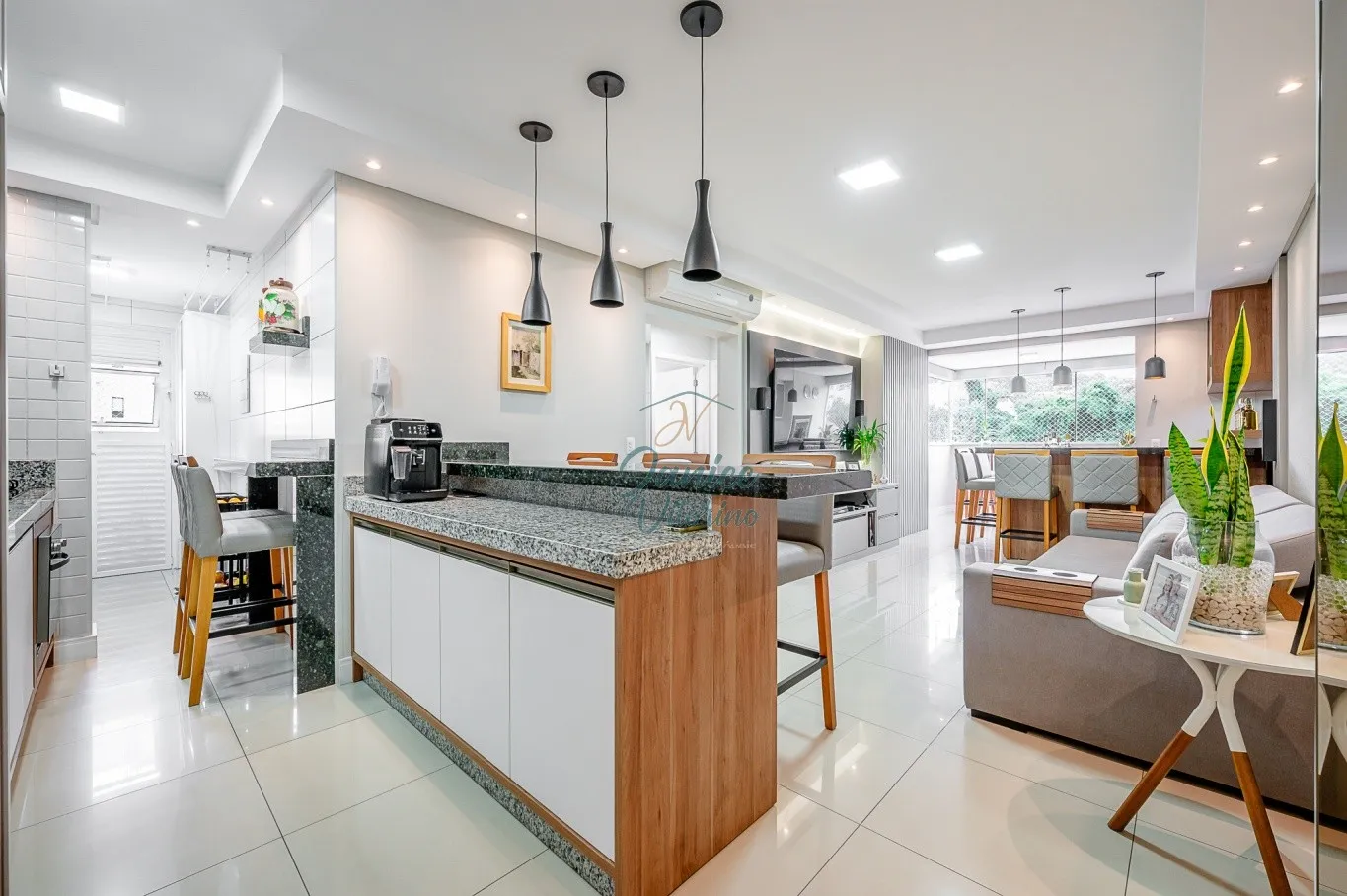 Apartamento Duas Suítes - Duas Garagens - Região Central — foto 6