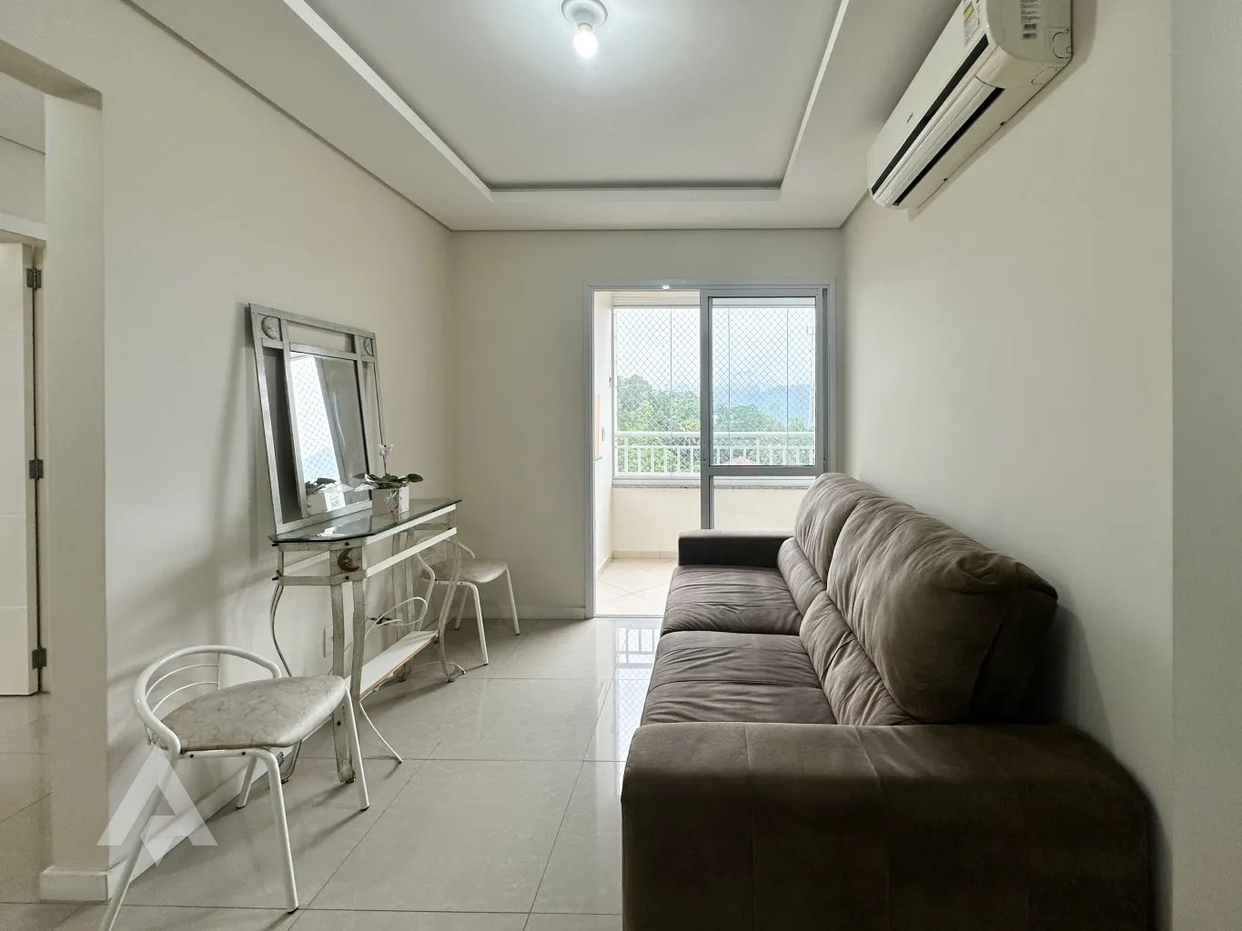 Apartamento mobiliado com 3 dormitórios à venda no Bairro Água Verde! — foto 7