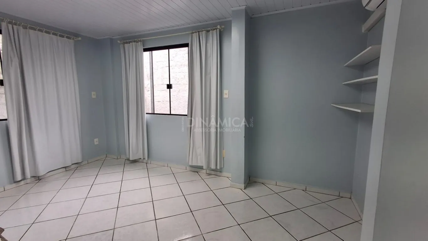 Oportunidade imperdível! Casa à venda no Bairro Escola Agrícola - Blumenau. — foto 4