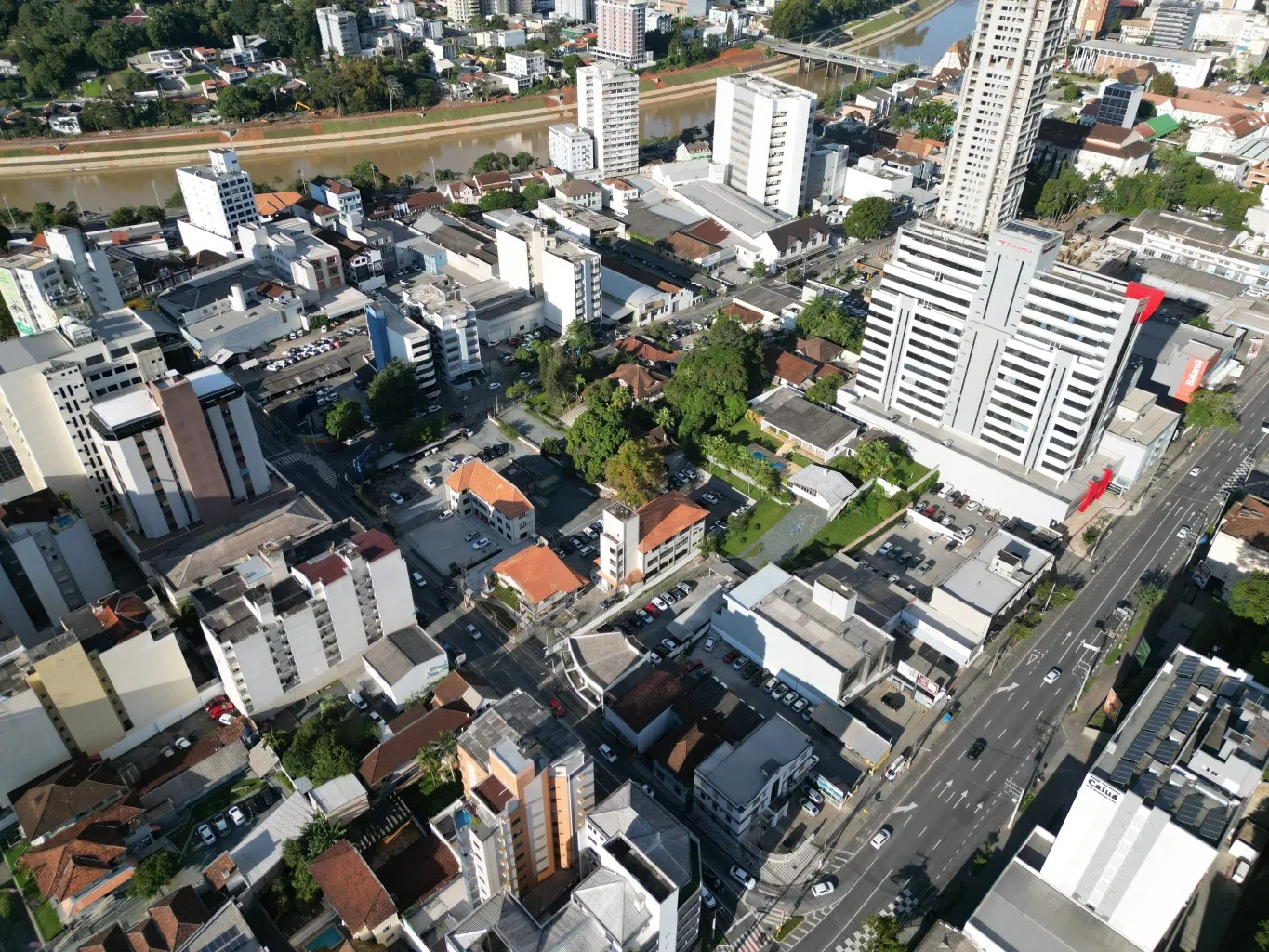 Ótima Oportunidade de Investimento no Centro de Blumenau! — foto 2
