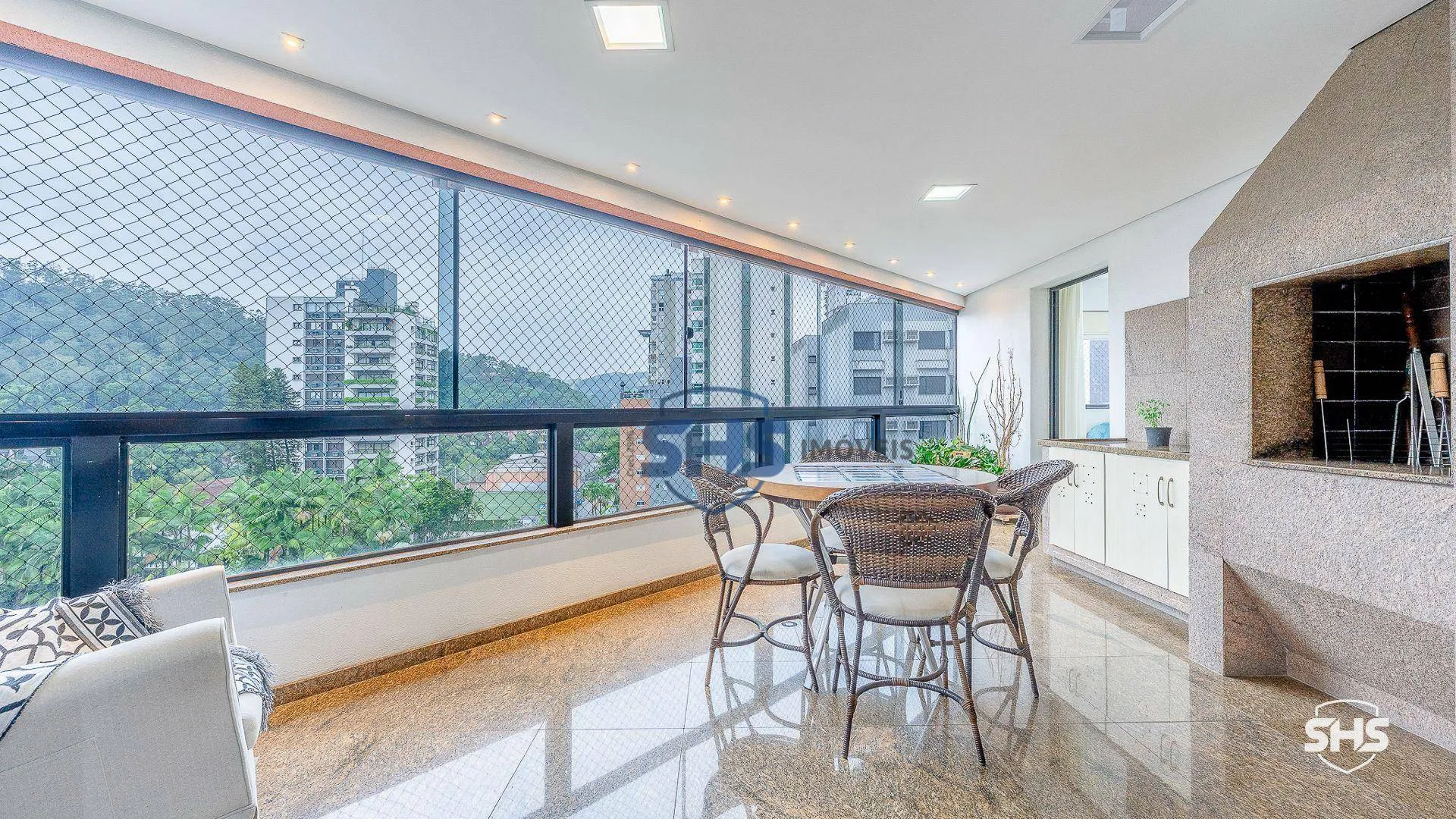 Apartamento com 3 dormitórios à venda, 234 m por R$ 1.600.000,00 - Ponta Aguda - Blumenau/SC - foto 1
