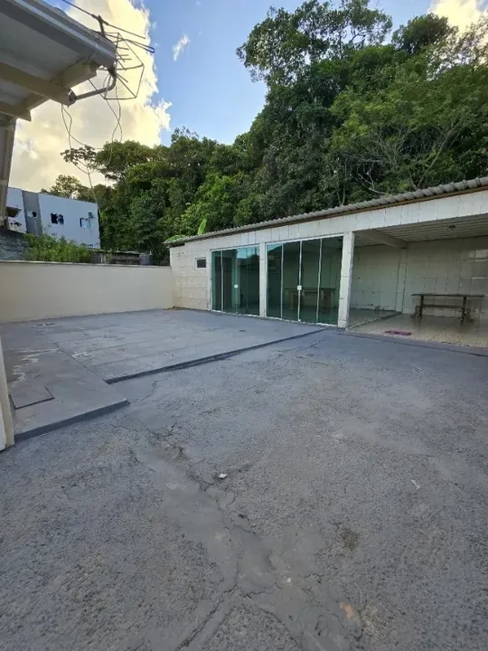 CASA SEMI MOBILIADA EM ARMAÇÃO — foto 4