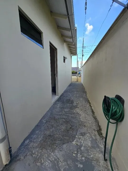 CASA SEMI MOBILIADA EM ARMAÇÃO — foto 5