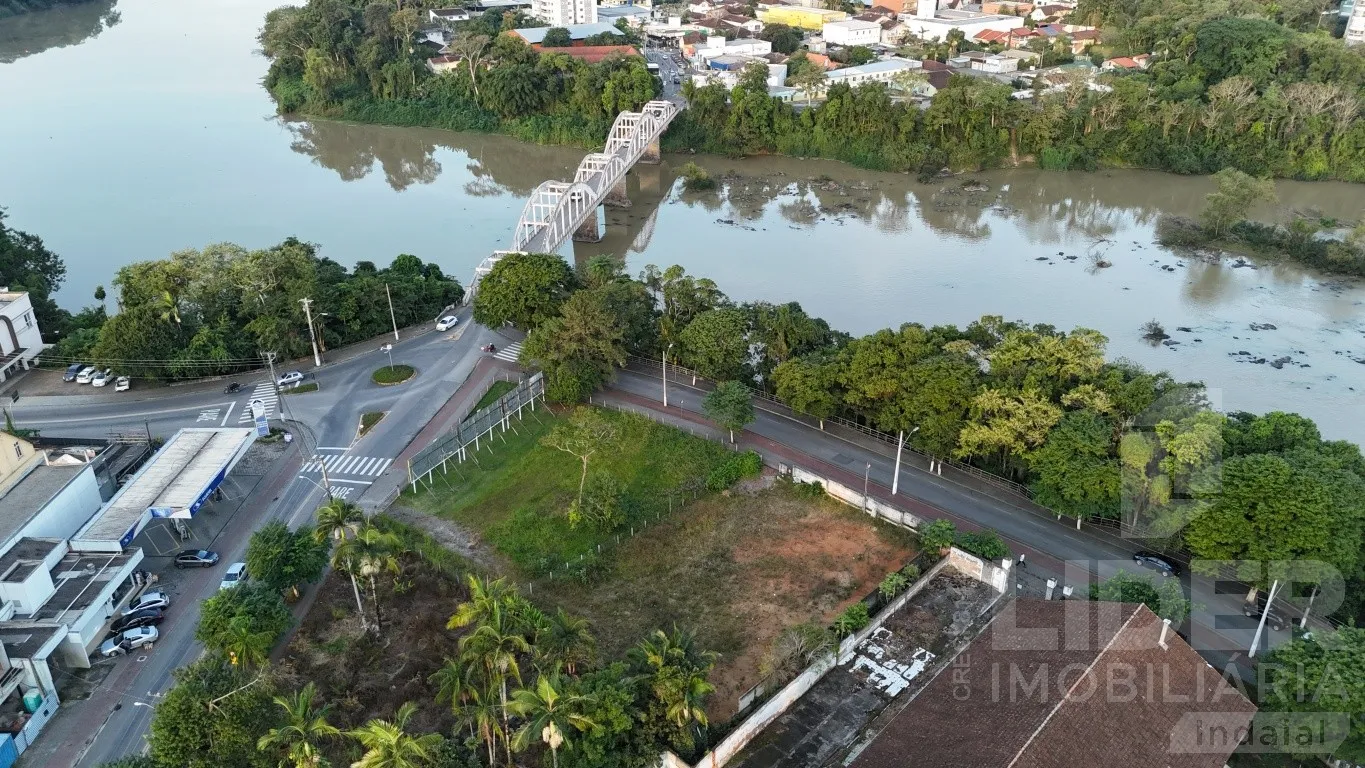 Terreno com 1.072,65m com 27,61m de frente no bairro Das Nações com 100% permuta - foto 1