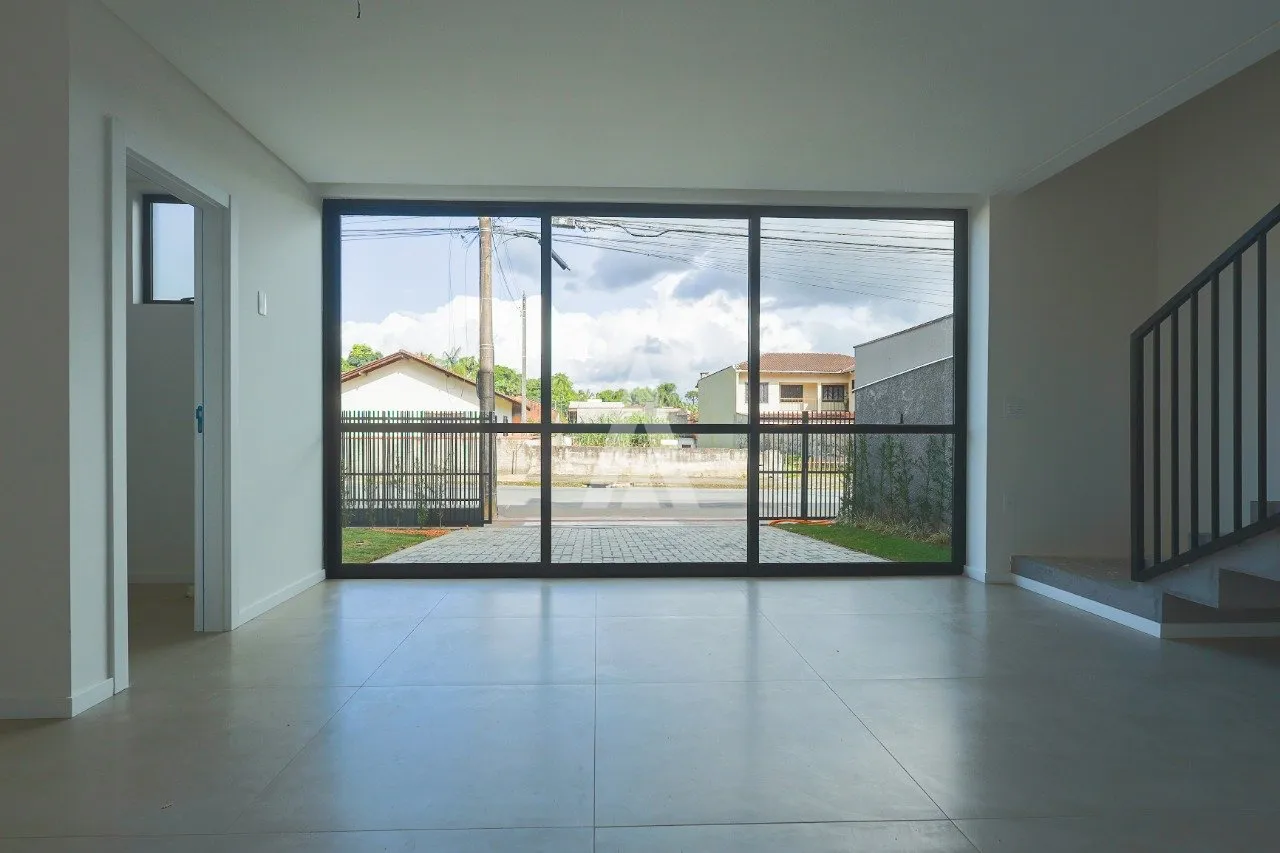 Sobrado Geminado com 2 suíte(s) à venda no bairro Bom Retiro em Joinville, por R$ 687.000.00. — foto 4