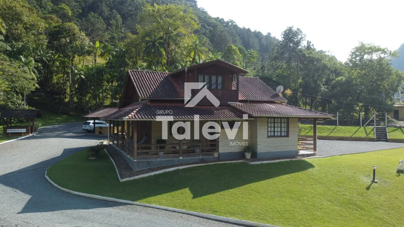 Refúgio Encantador em Meio à Natureza! Chácara Mobiliada de 46.498m com 3 Lagoas e Casa de Madeira em Testo Alto - Apenas 8 Minutos da Cidade. - foto 1