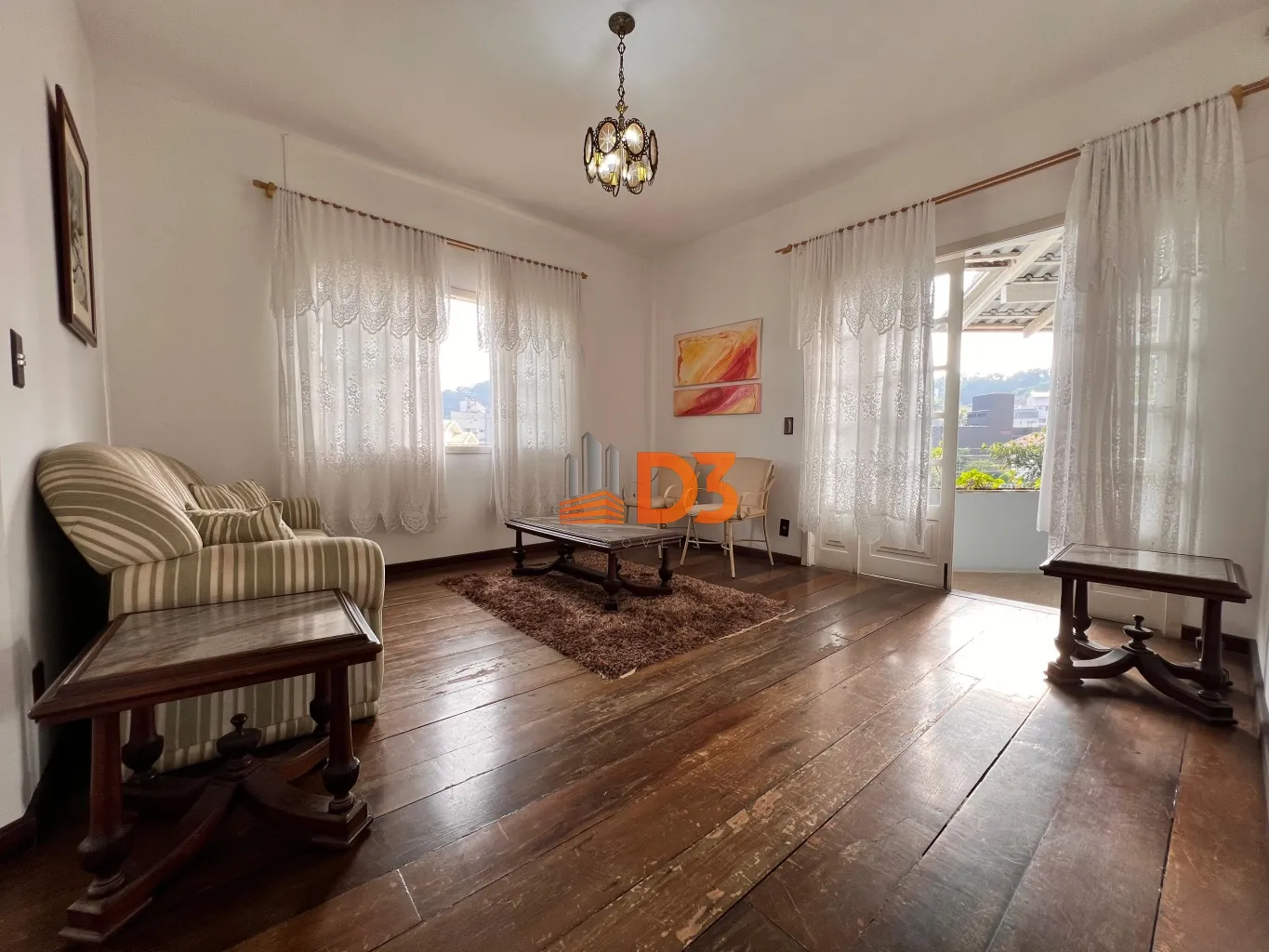 Casa Residencial ou Comercial em localização privilegiada no início do bairro Garcia — foto 4