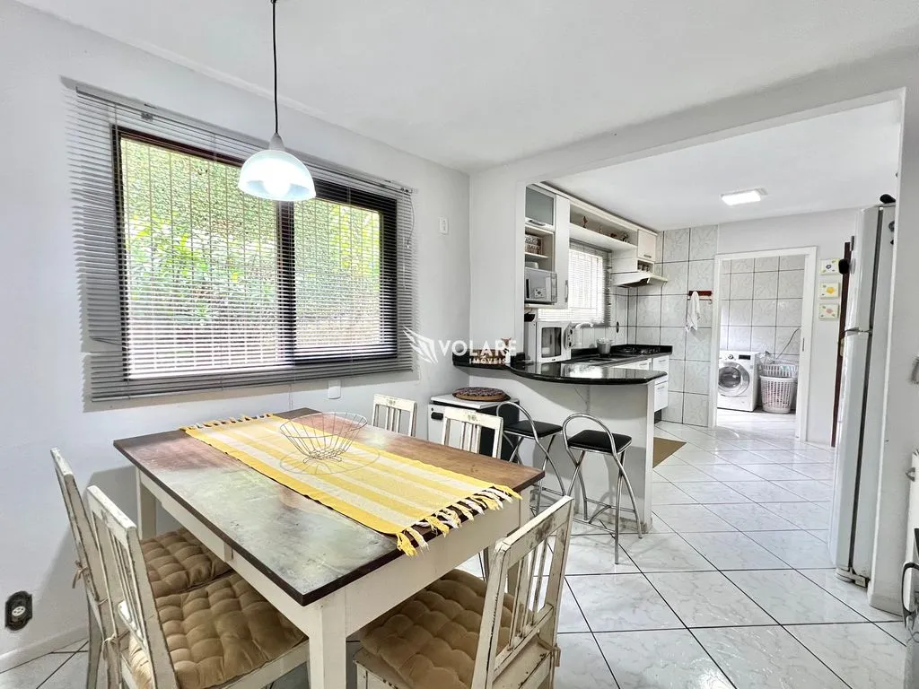 Casa 4 Quartos e 4 banheiros à Venda, próximo centro de Gaspar por R$ 750.000 — foto 7