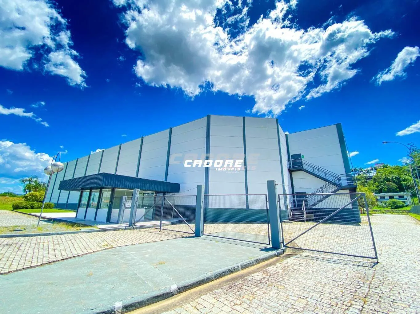 Galpão com 3700m para locação na Itoupava Central Itoupava Central - foto 1