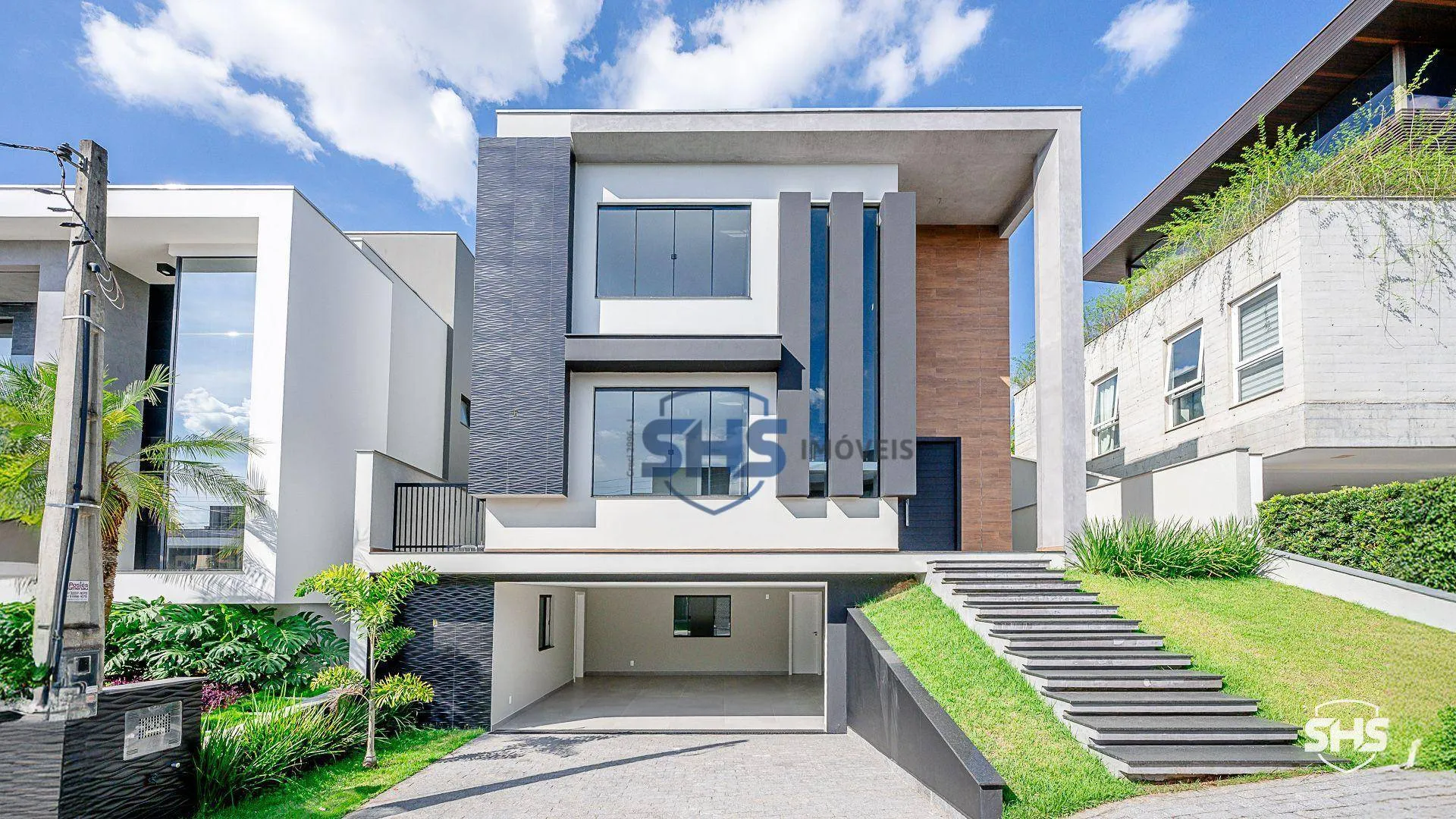 Fantástica Casa à Venda Condomínio Golden Park Bairro Itoupava Central - foto 1