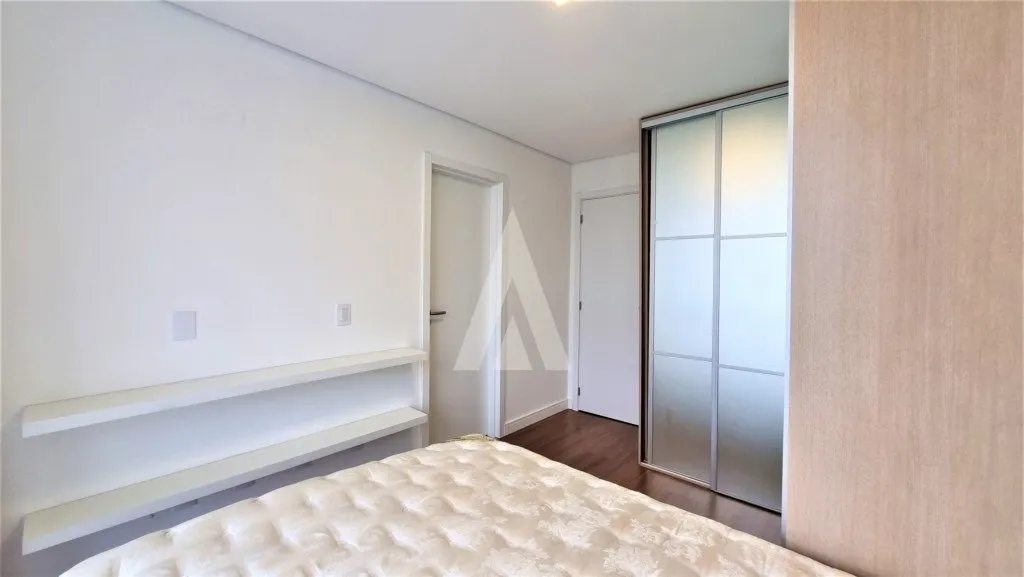 Casa Geminada com 1 suíte(s) mais 2 quarto(s) à venda no bairro Costa E Silva em Joinville, de de R$720.000,00 por R$684.000,00. — foto 4