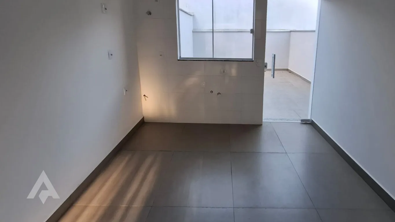 Sobrado à venda com 2 dormitórios no bairro Escola Agrícola, — foto 3