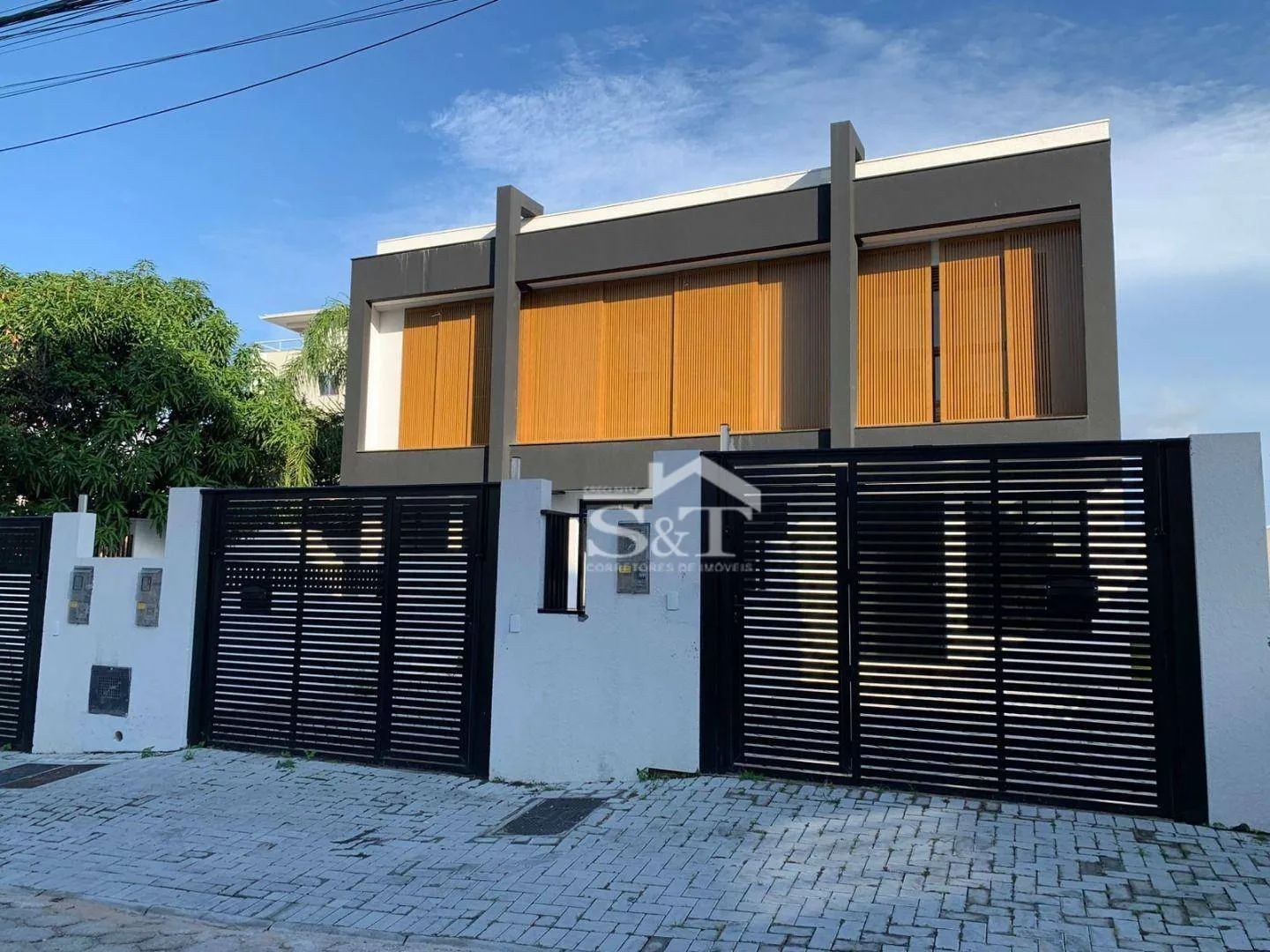 Sobrado à venda, 137 m por R$ 1.000.000,00 - Ingleses do Rio Vermelho - Florianópolis/SC — foto 2