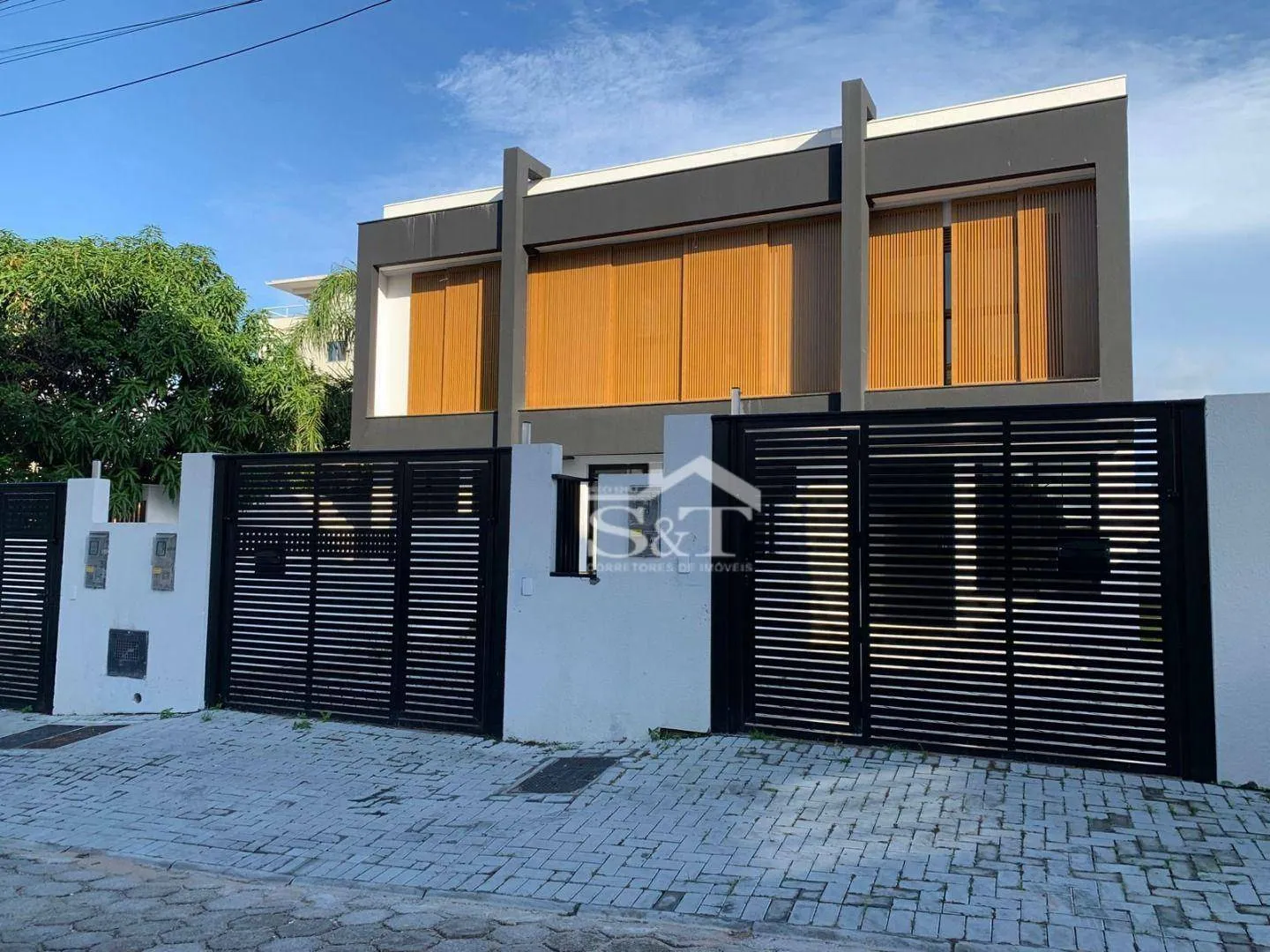 Sobrado à venda, 137 m por R$ 1.000.000,00 - Ingleses do Rio Vermelho - Florianópolis/SC — foto 3