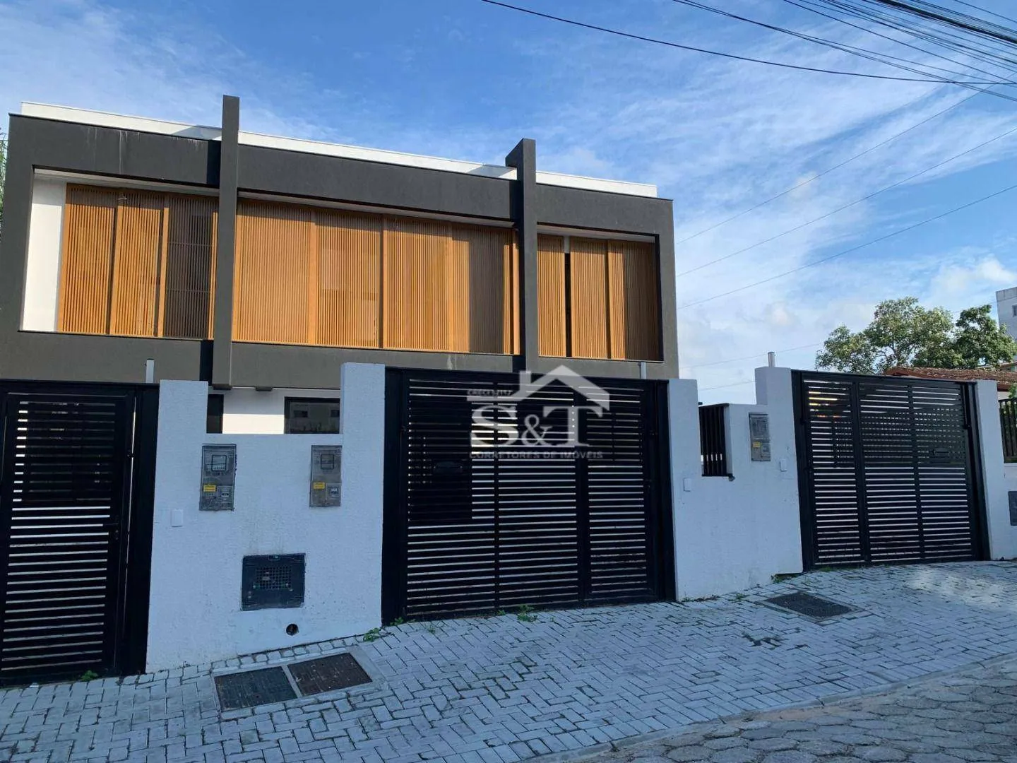 Sobrado à venda, 137 m por R$ 1.000.000,00 - Ingleses do Rio Vermelho - Florianópolis/SC — foto 4