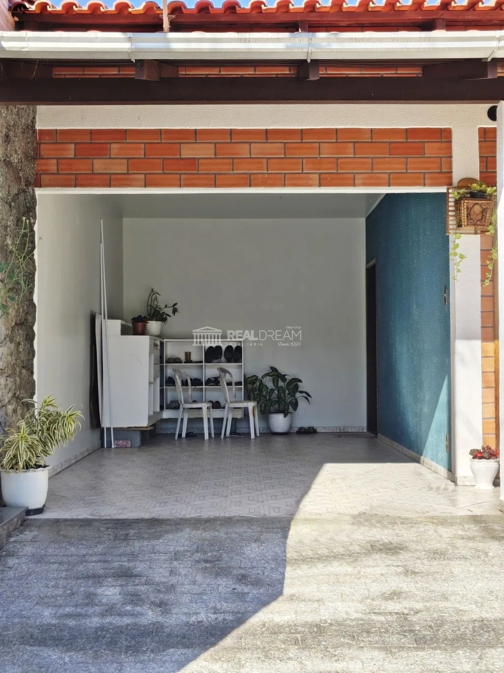 Casa averbada com 3 dormitórios (1 suíte) + quitinete nos fundos do terreno. — foto 3