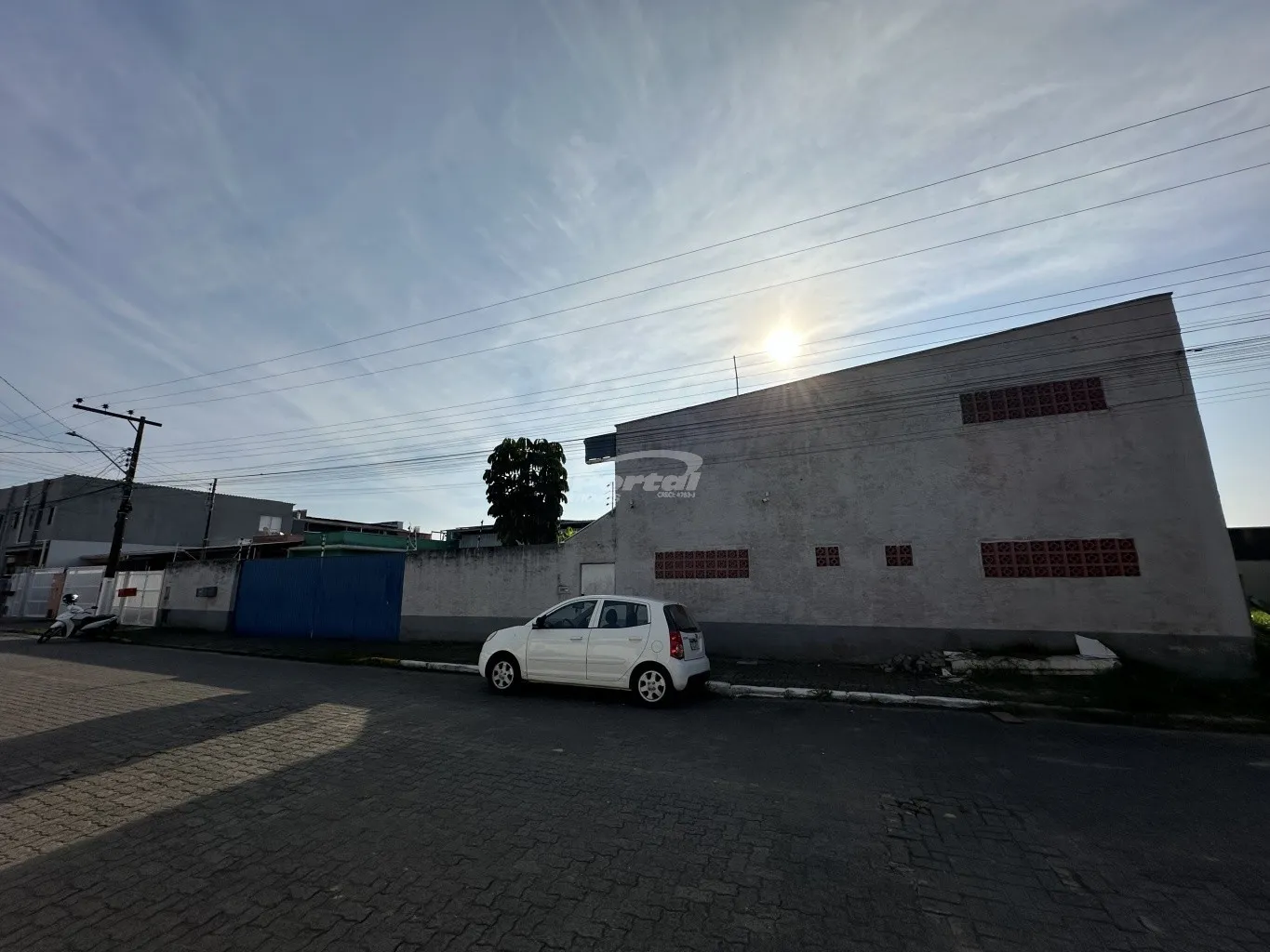 Galpão com área de aproximadamente 700m no Centro de Balneário Piçarras/SC (Cód. 21486) — foto 2
