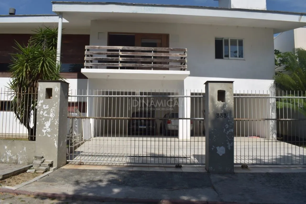 Casa de alto padrão no Bairro Jardim Blumenau em Blumenau. — foto 4