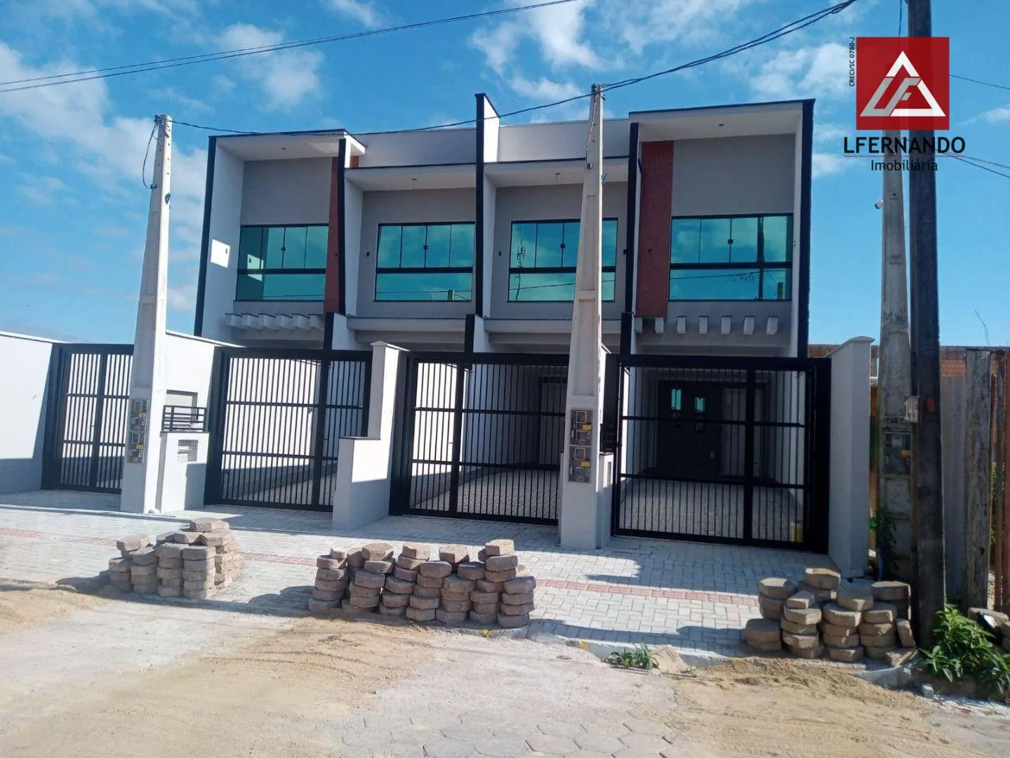Sobrado com 2 suítes à venda, 85 m por R$ 399.000 - Figueira - Gaspar/SC - foto 1