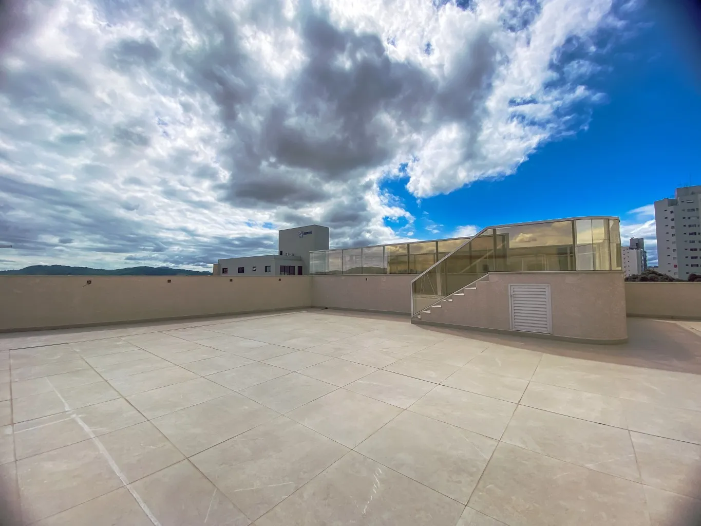 Palazzo Del Mare - Terraço com 661m, contendo 5 suítes no centro de Balneário Piçarras/SC (Cód. 21515) — foto 4