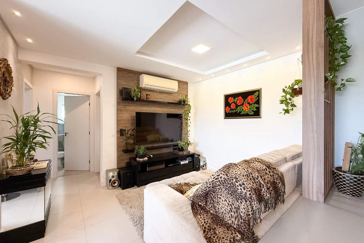 Apartamento na Água Verde com 2 quartos, e 70m de área privativa — foto 2
