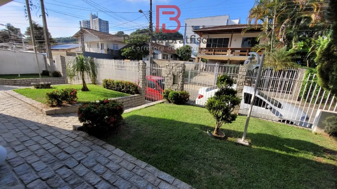 Casa para fins residencias e/ou comerciais. Semimobiliada, Proximidades da Vila Germânica. — foto 6