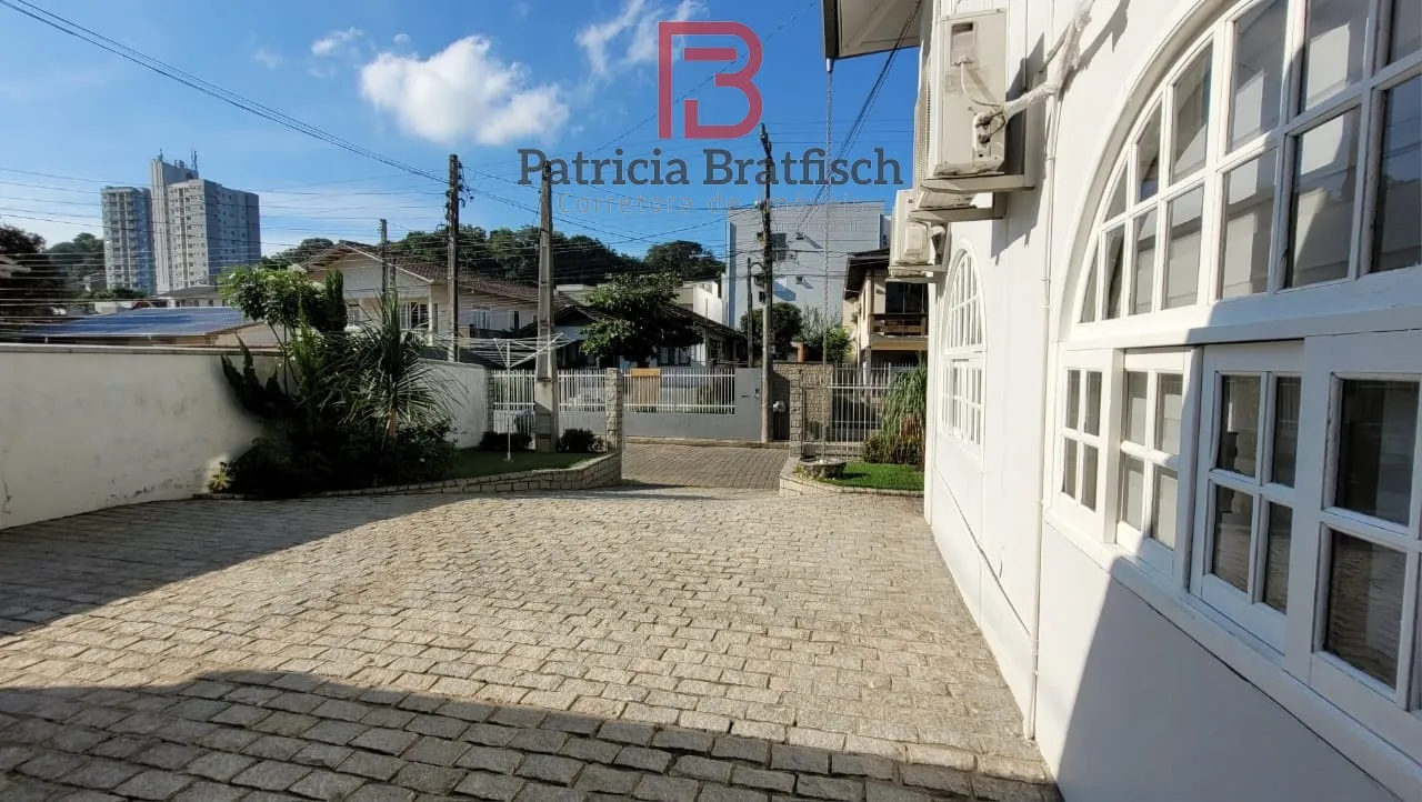 Casa para fins residencias e/ou comerciais. Semimobiliada, Proximidades da Vila Germânica. — foto 7