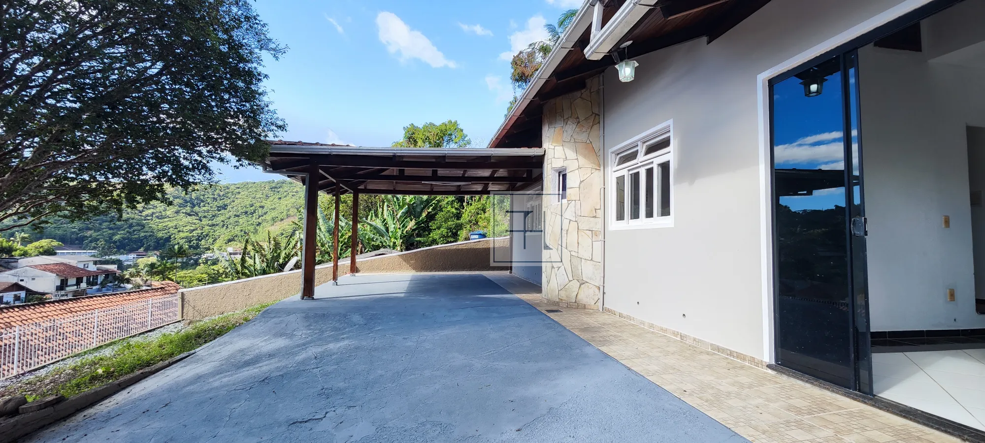 Excelente Casa Térrea no bairro Boa Vista - foto 1