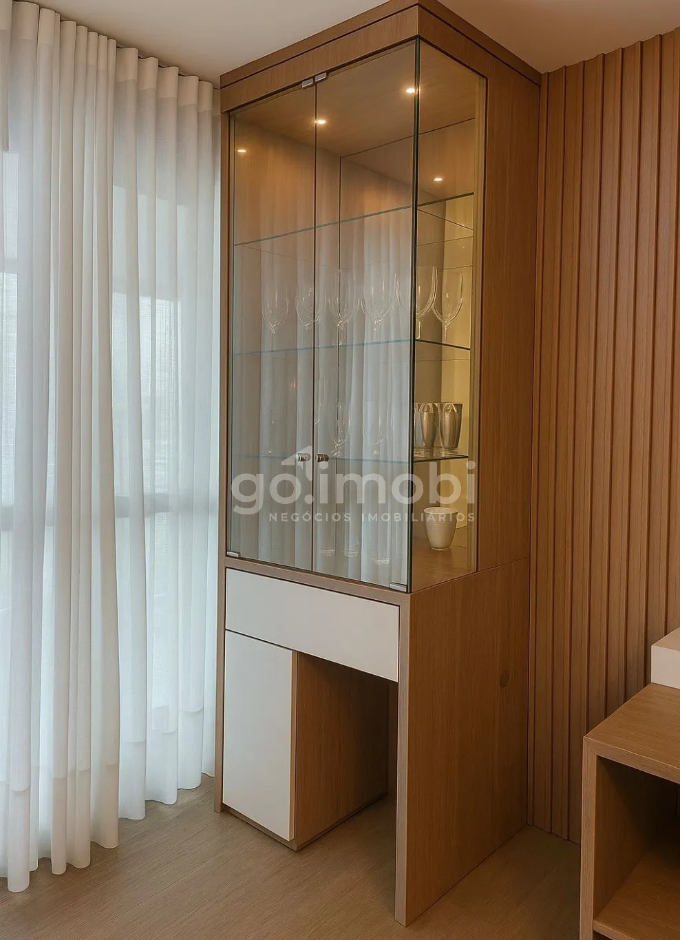 Localizado no Centro de Penha na Praia Alegre. O apartamento é de andar alto, proporcionando uma vista incrível do mar e do horizonte. — foto 7