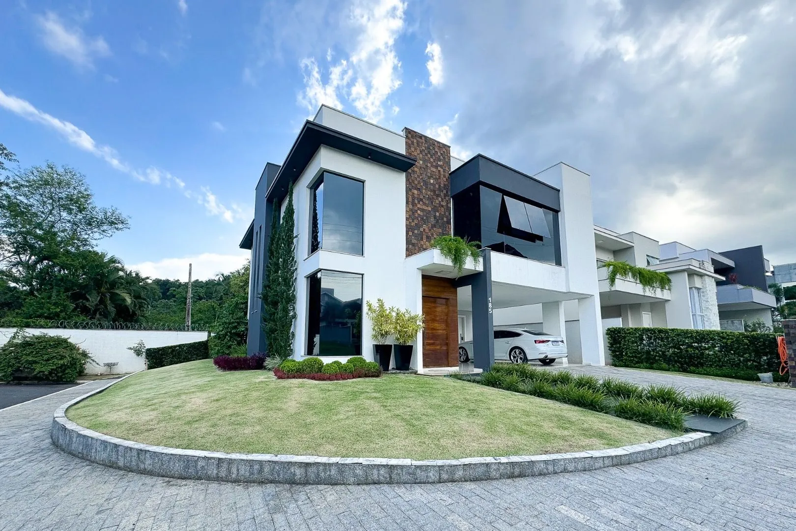 Casa à venda, 300 m por R$ 2.100.000,00 - Itoupava Central - Blumenau/SC - foto 1