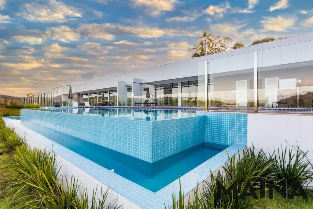 Excelente lote/terreno em condomínio fechado, em Blumenau contendo 359,37m — foto 3