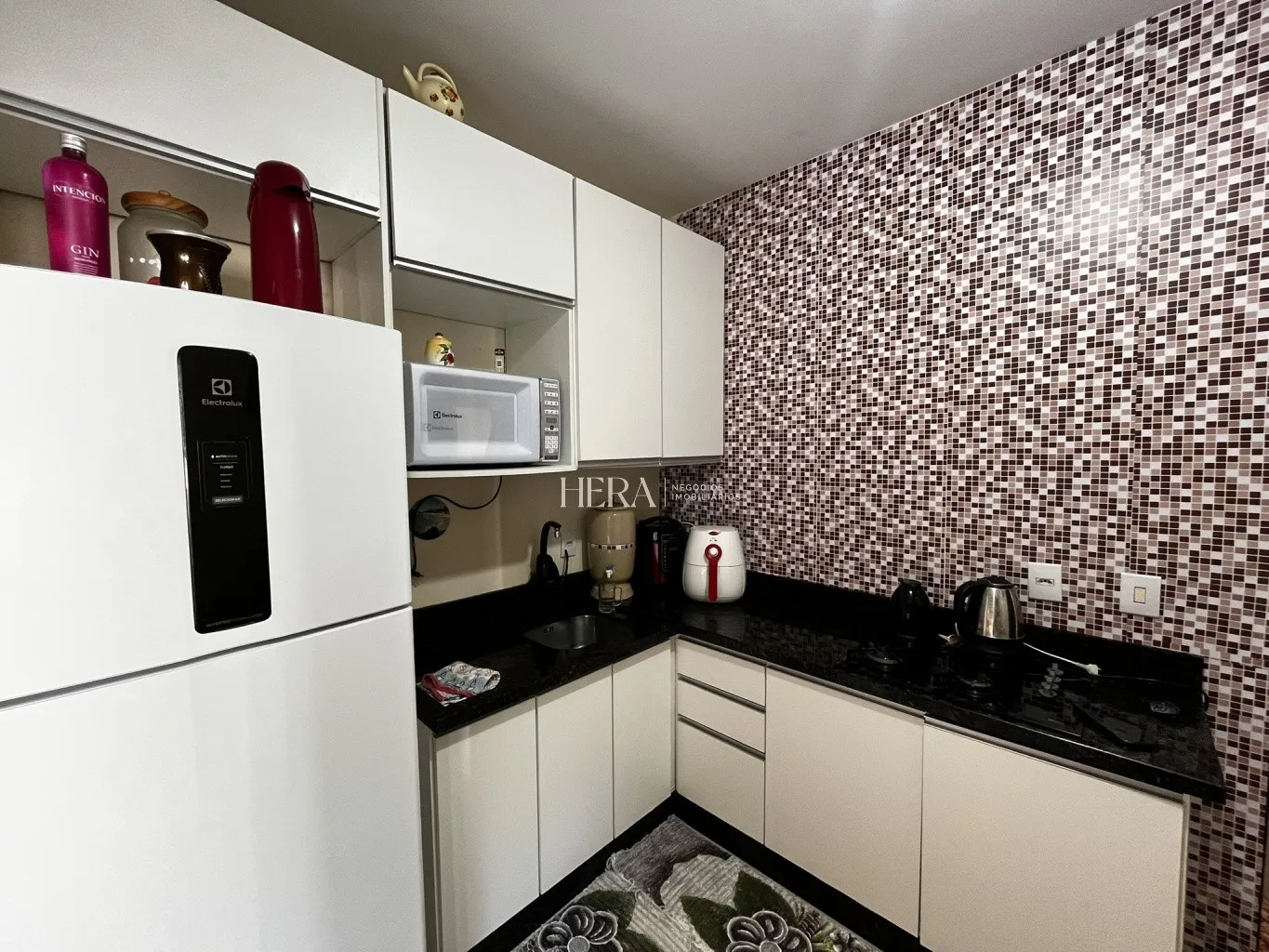 Casa semimobiliado com 04 dormitórios sendo 01 suíte no bairro Fortaleza em Blumenau! — foto 2