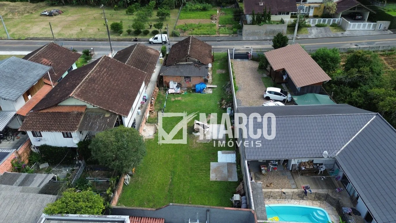 Terreno com Casa de Madeira no Centro de Pomerode - foto 1