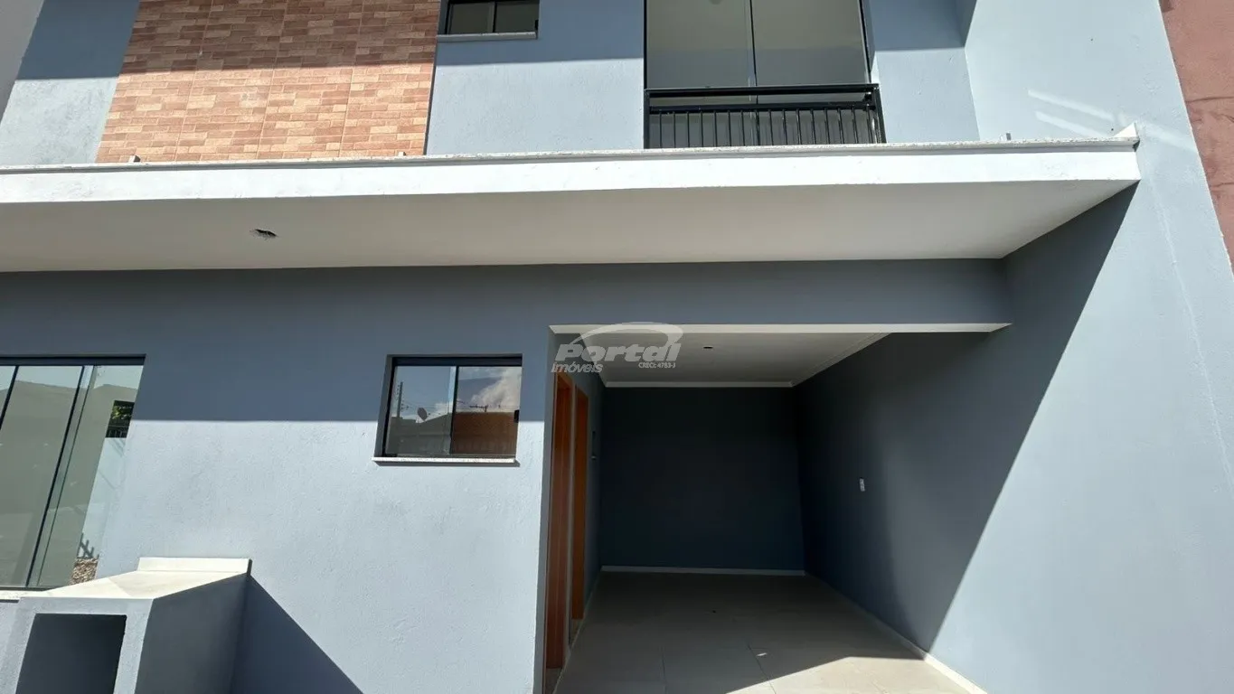 LINDO SOBRADO DE ESQUINA NO ITACOLOMI 500 METROS DA PRAIA — foto 3