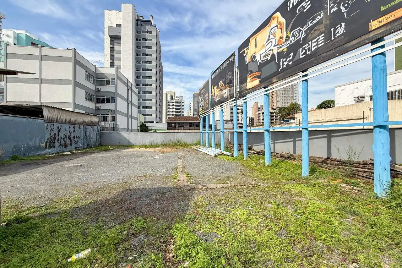 TERRENO EM LOCALIZAÇAO PRIVILEGIADA NO BAIRRO PONTA AGUDA - foto 1