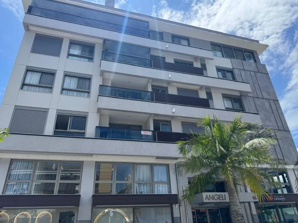 Apartamento em Florianópolis - foto 1