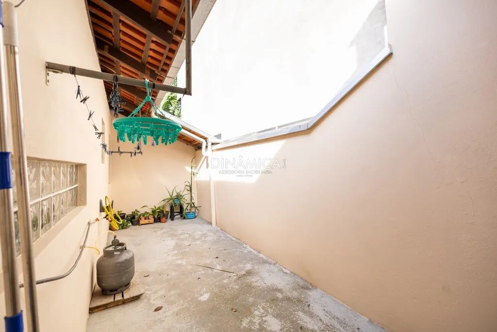 Casa com 4 Dormitórios no Bairro Garcia - Conforto, Tranquilidade e Localização Privilegiada — foto 5