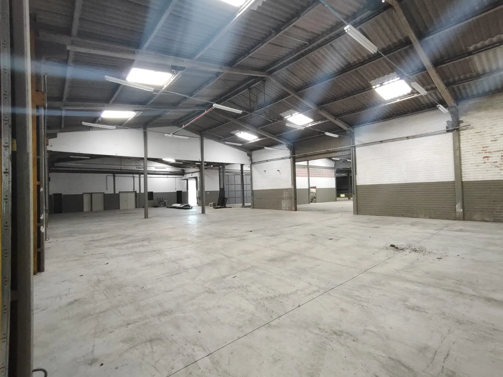 VENDA GALPÃO 3.200m² - ITOUPAVAZINHA — foto 5