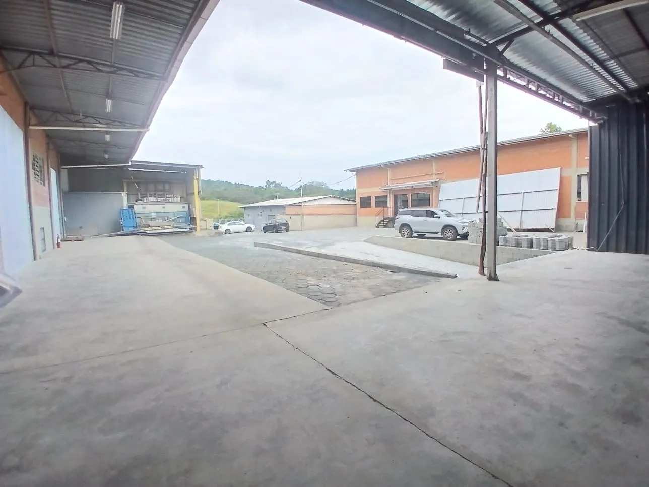 Galpão à venda, 3200m² na Rua Amsterdam no Itoupavazinha, Blumenau — foto 3
