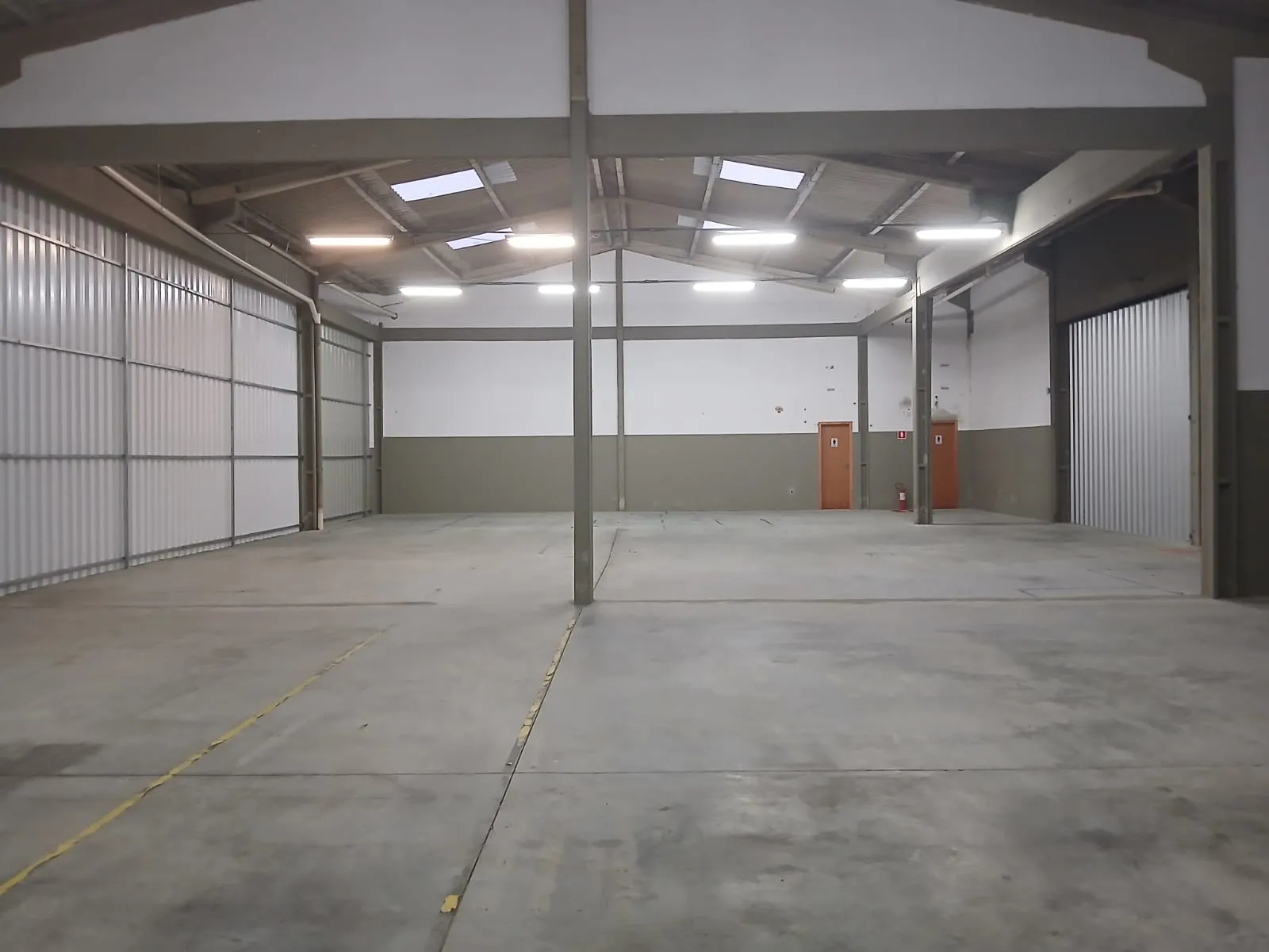 Galpão à venda, 3200m² na Rua Amsterdam no Itoupavazinha, Blumenau — foto 5