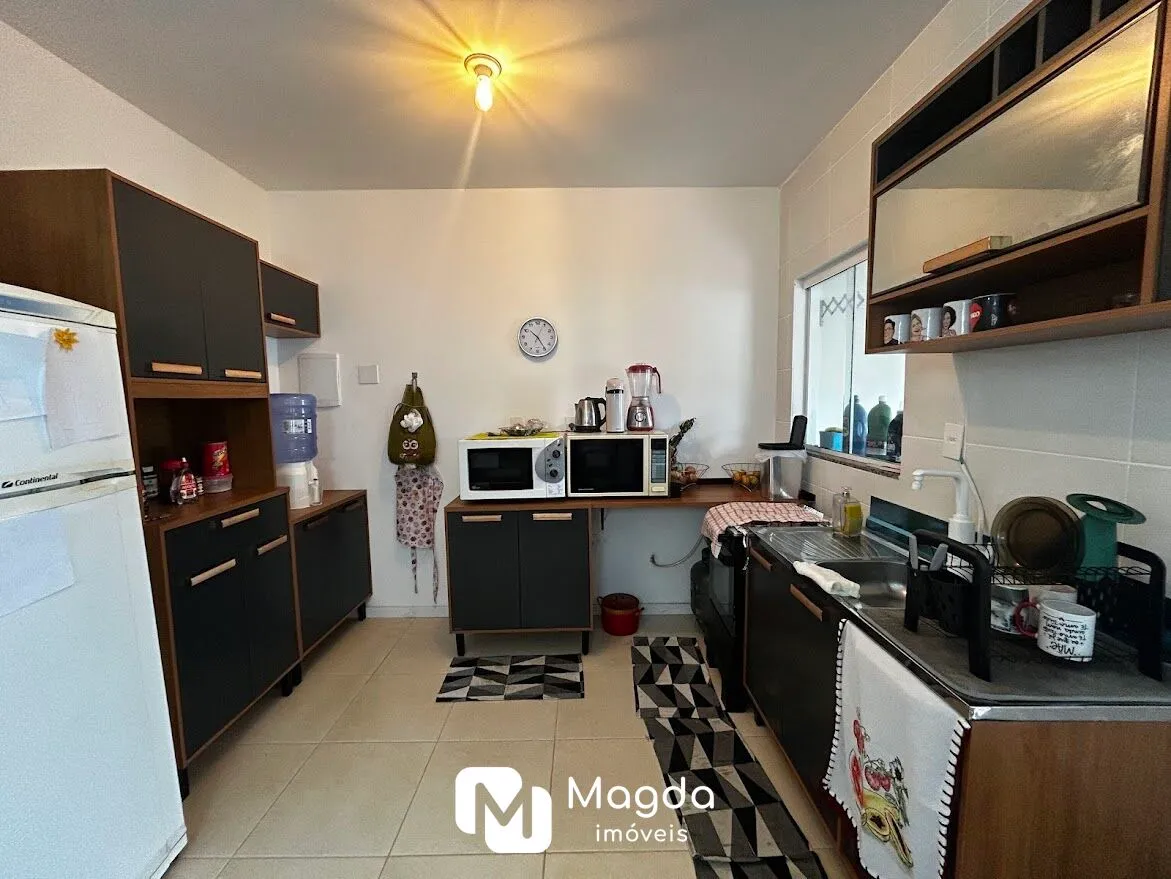 Casa com 3 quartos sendo um deles suíte, com um espaço muito amplo nos fundos e ao lado da Humberto de Campos com 134 m o melhor custo benefício — foto 6