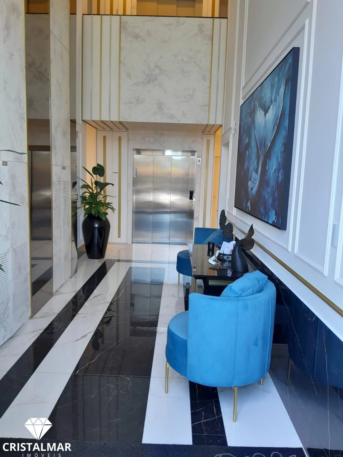 2 suites a pouco metros da praia de Mariscal — foto 3