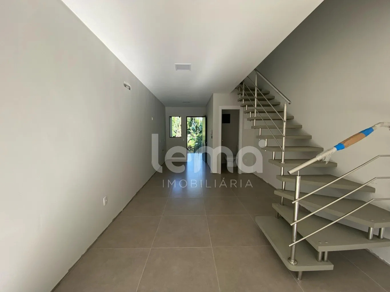 Sobrado com 2 suítes, no bairro Água Verde, em Blumenau. — foto 5